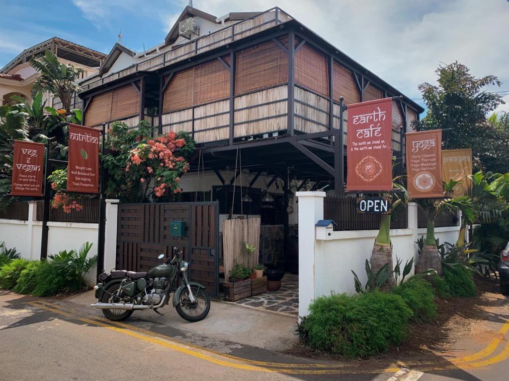 Sannyasa Wellness And Spa ทรู โอซ์ บิชส์ ภายนอก รูปภาพ